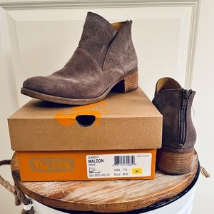 Korks Maldonado Gray Booties